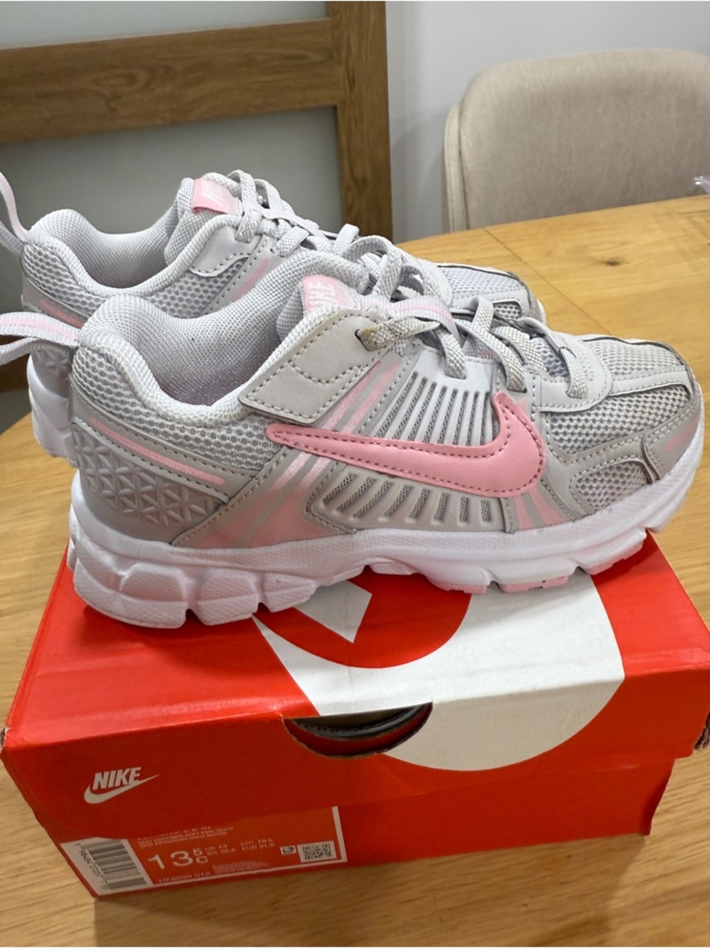 Girl’s Nike Vomero 5 (PS)